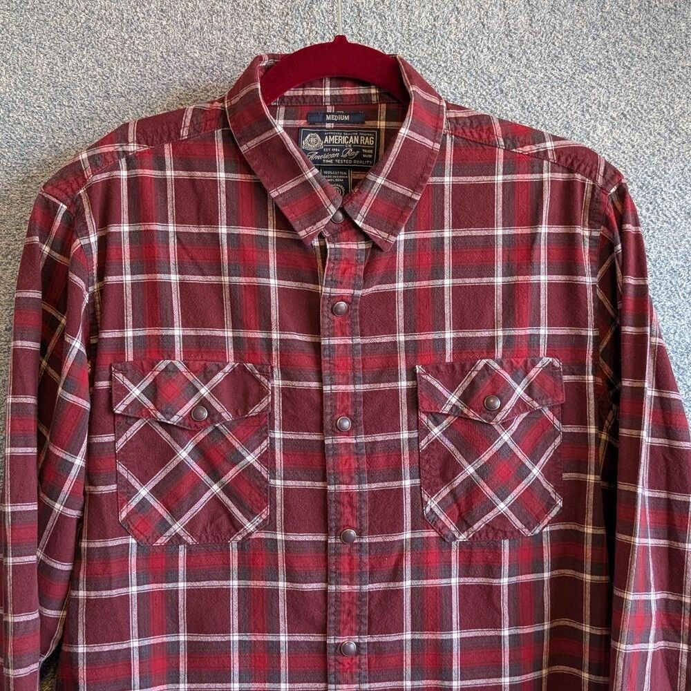 Red Plaid Cotton Flannel Men's Size Medium Long Sleeve Shirt American Rag - Picture 2 of 8